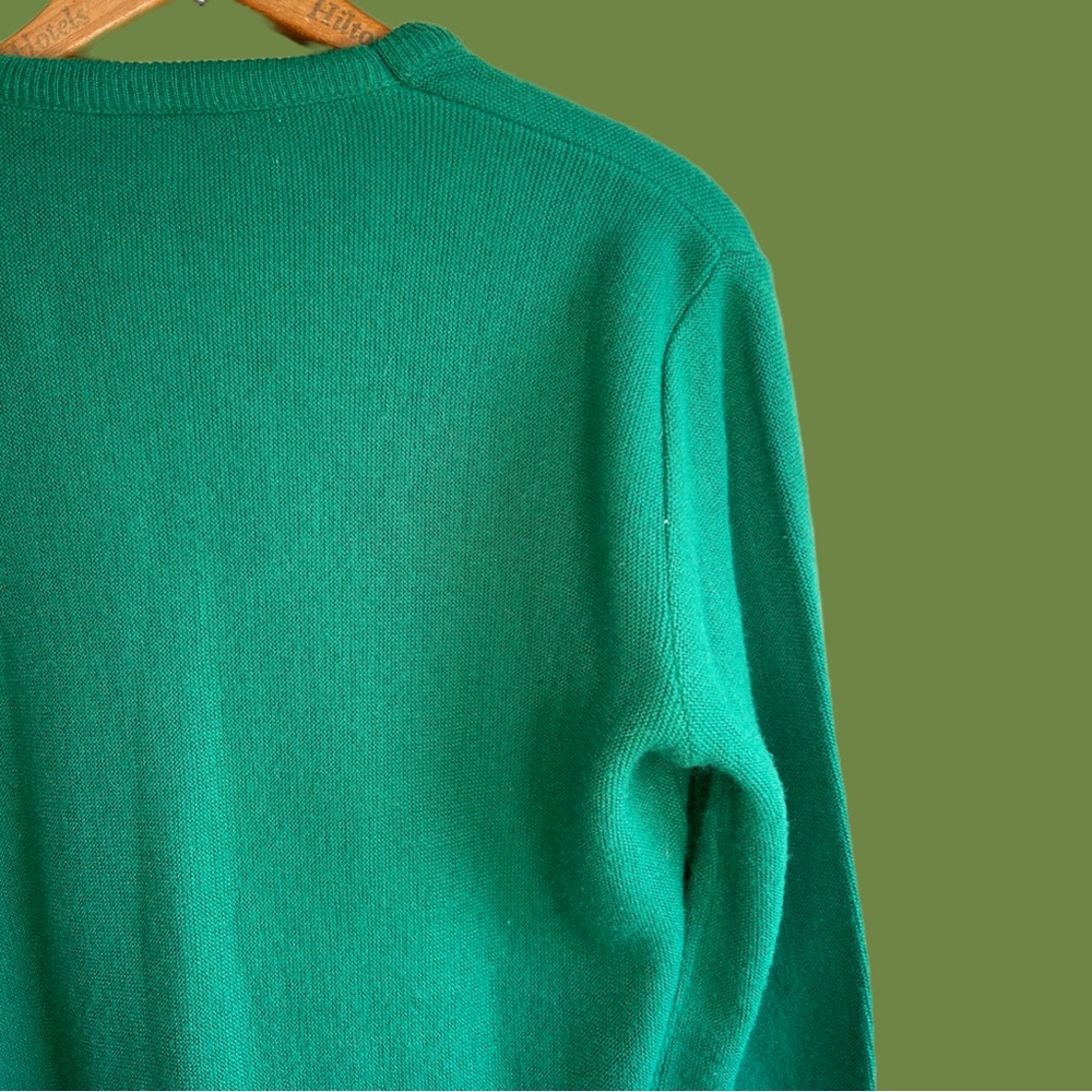 Vintage Izod V-Neck Sweater - Picture 6 of 8